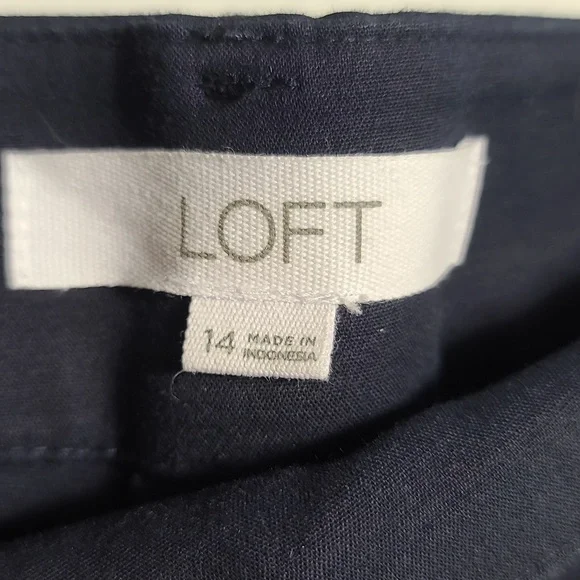 LOFT The Riviera Slim Cropped Pant in Navy Blue Size 14 - Picture 2 of 14